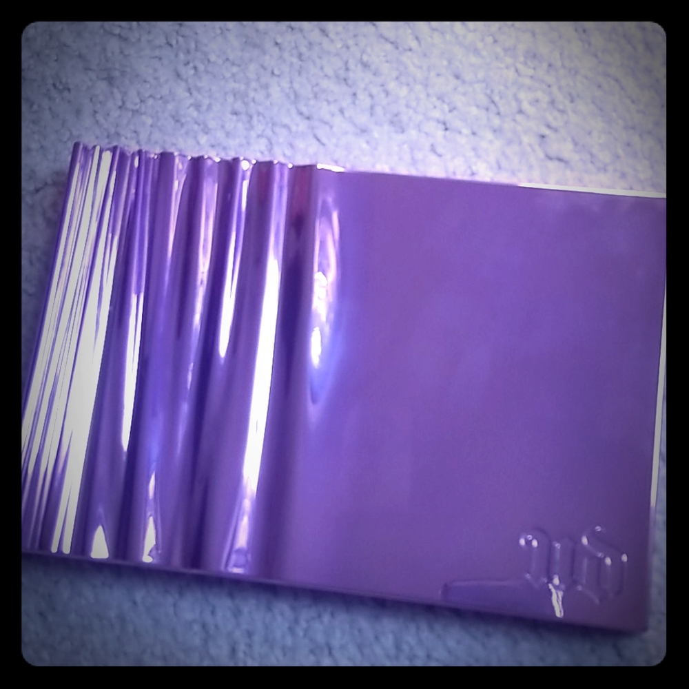 Urban Decay Heavy Metals Eyeshadow Palette